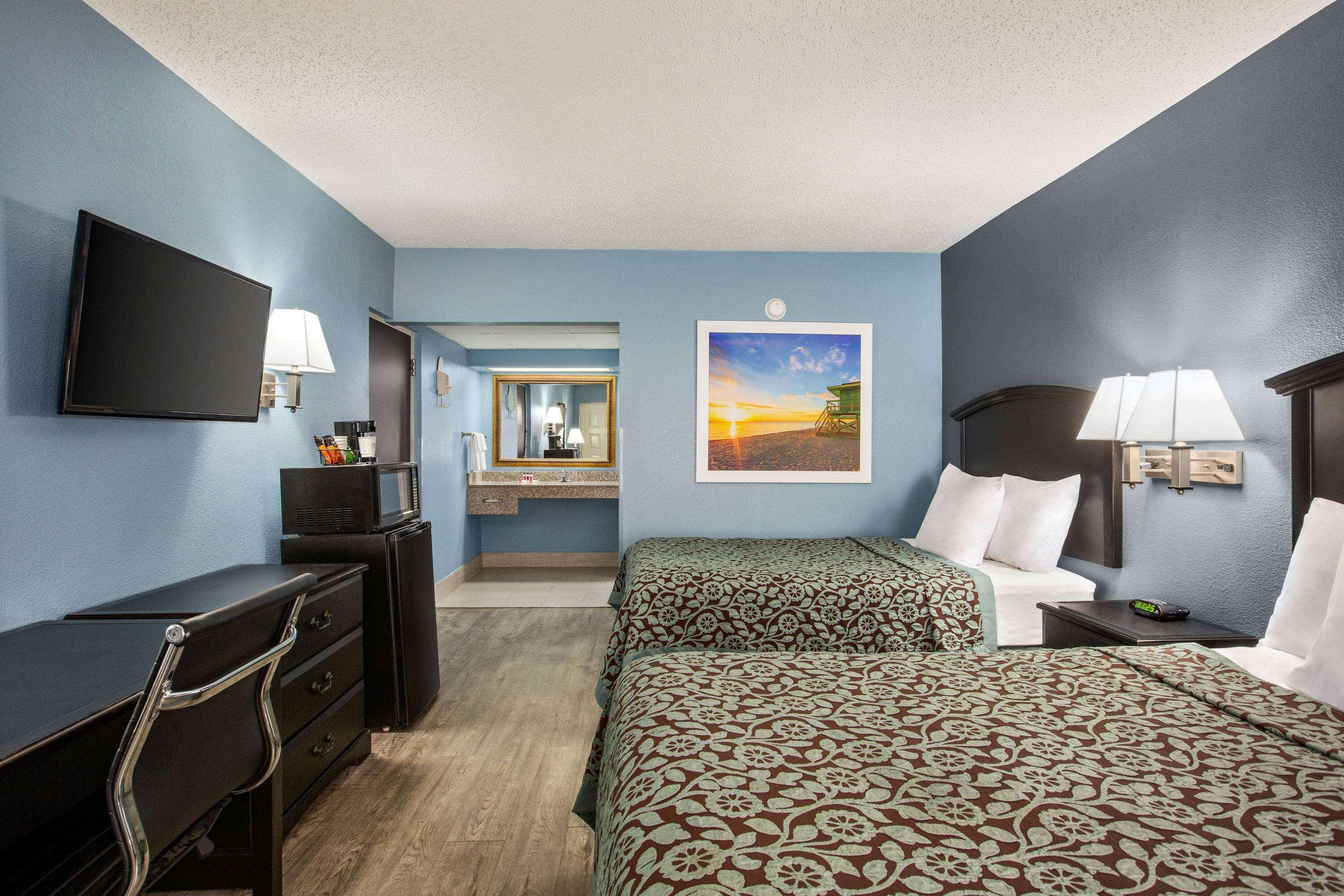 Days Inn By Wyndham Weldon Roanoke Rapids Exterior photo