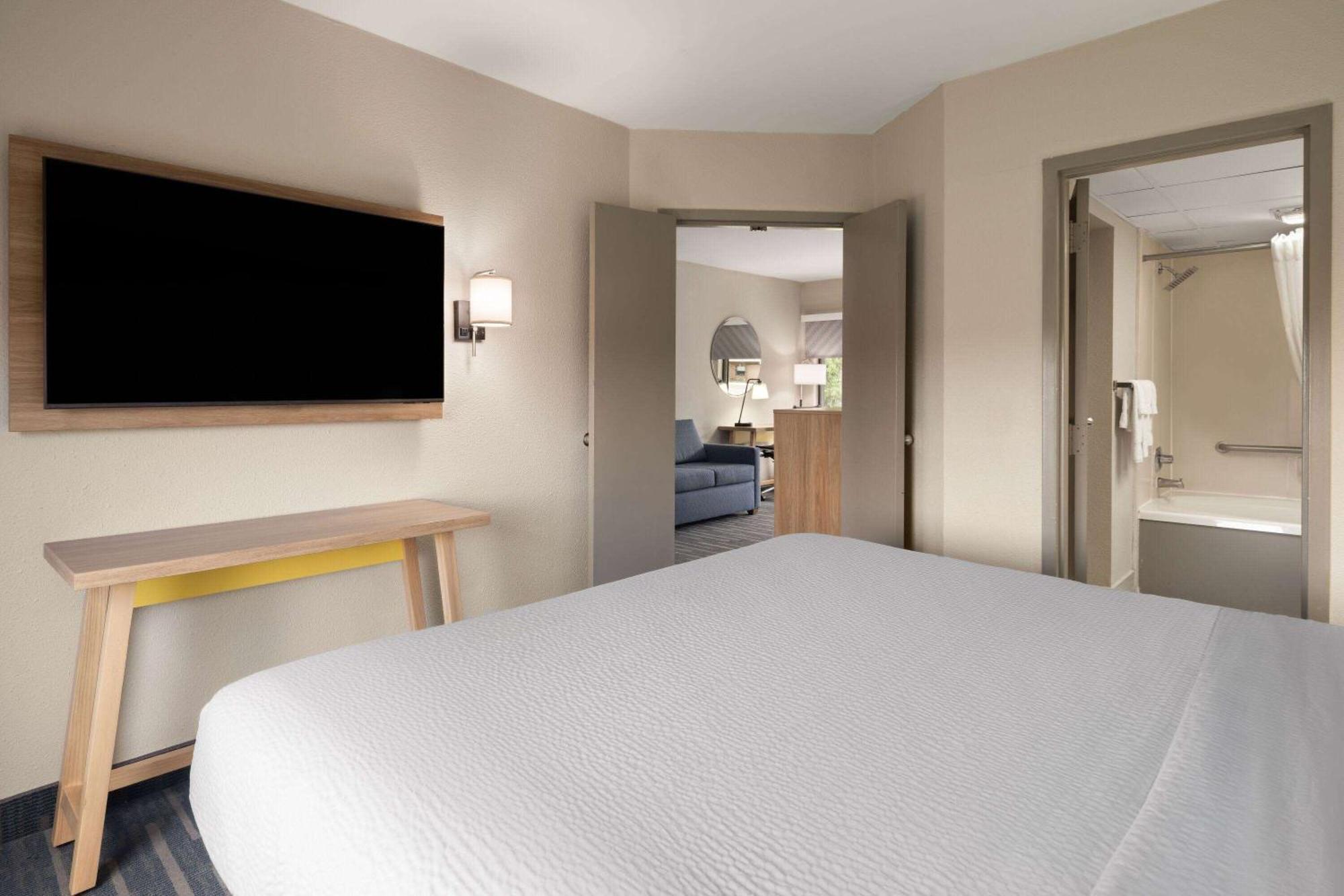 Days Inn By Wyndham Weldon Roanoke Rapids Exterior photo